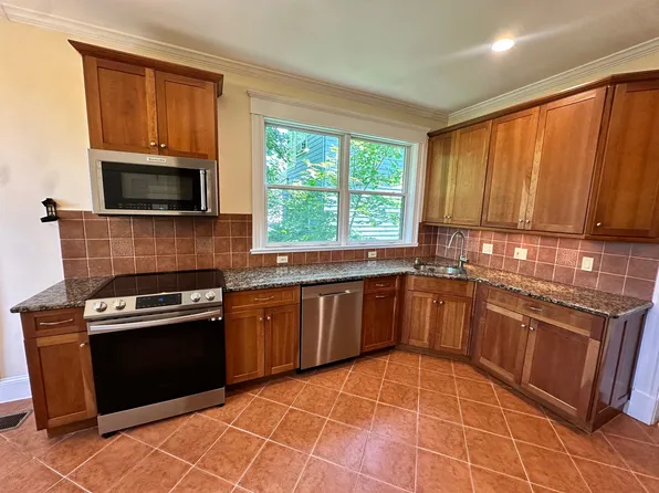 (undisclosed Address), Brookline, MA 02446