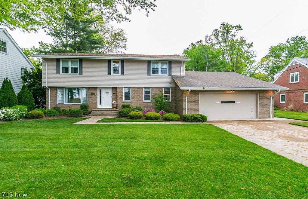 20720 Edgecliff Dr, Euclid, OH 44123 Zillow