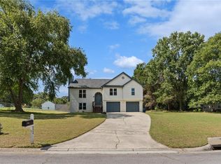 4650 Wheeler Creek Dr, Hoschton, GA 30548