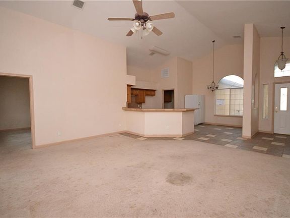 2nd image of 517 La Florida Dr