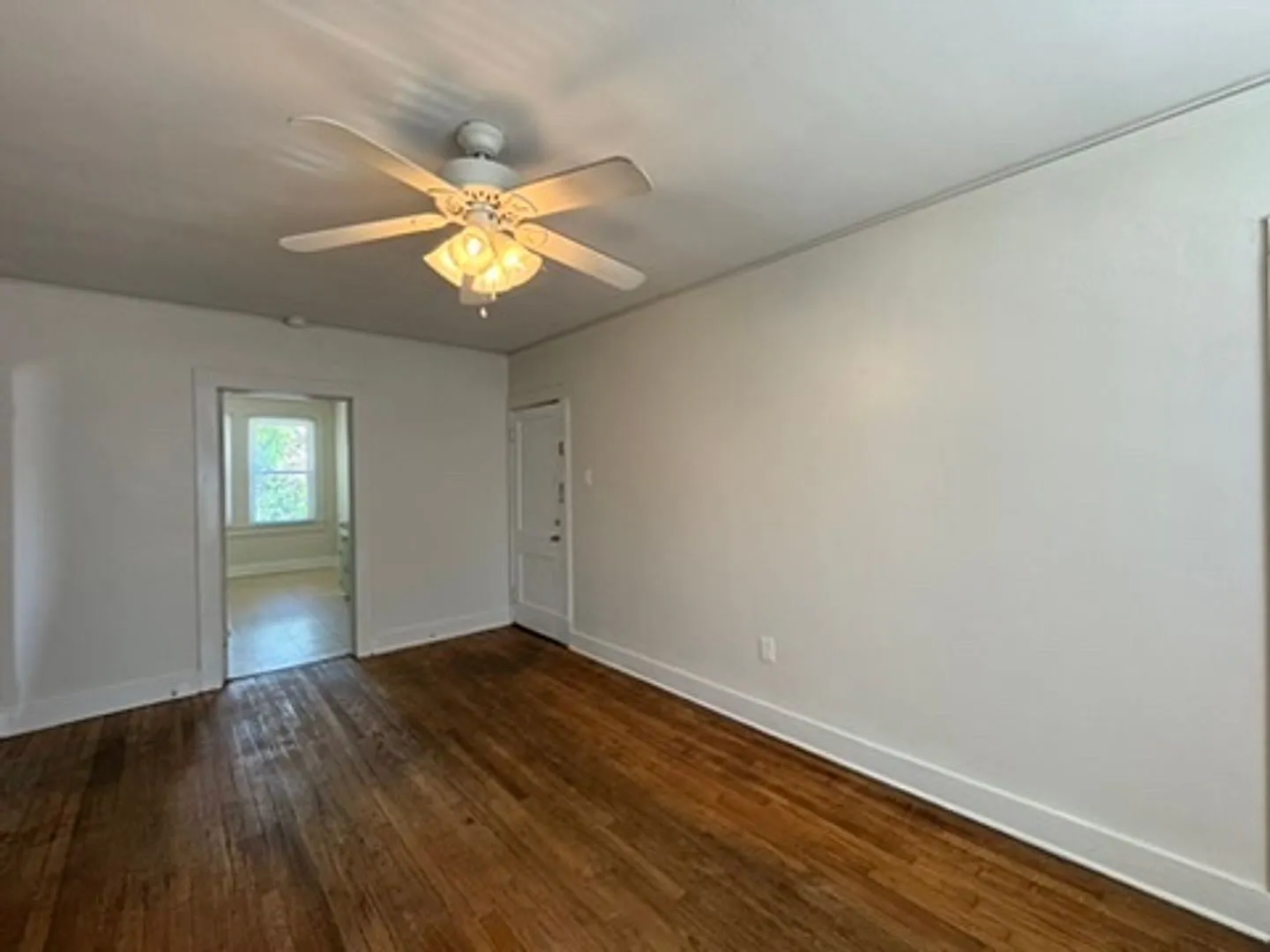 811 Kenmore Ave. Apts. A-D — Photo 4