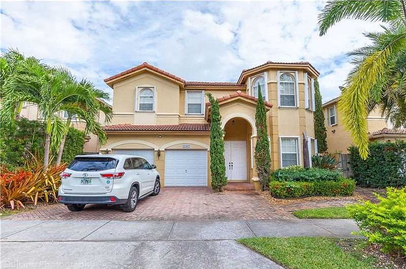 1st image of 8397 NW 115th Ct