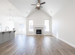 917 Westfall Dr, Choctaw, OK 73020