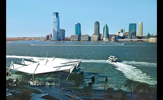 Rented by Douglas Elliman | media 22
