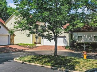 1536 Walpole Dr, Chesterfield, MO