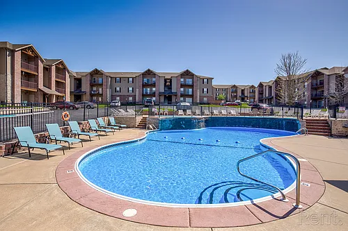 Weaver Creek Apartments Photo 1
