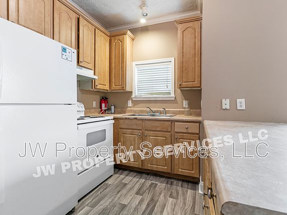 4th image of 1414A Sumner St