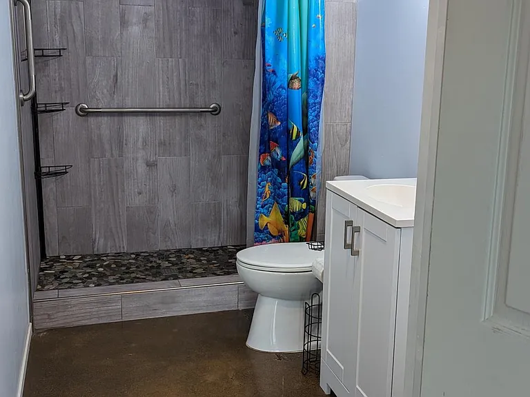 2114 Glencoe Dr — Photo 12