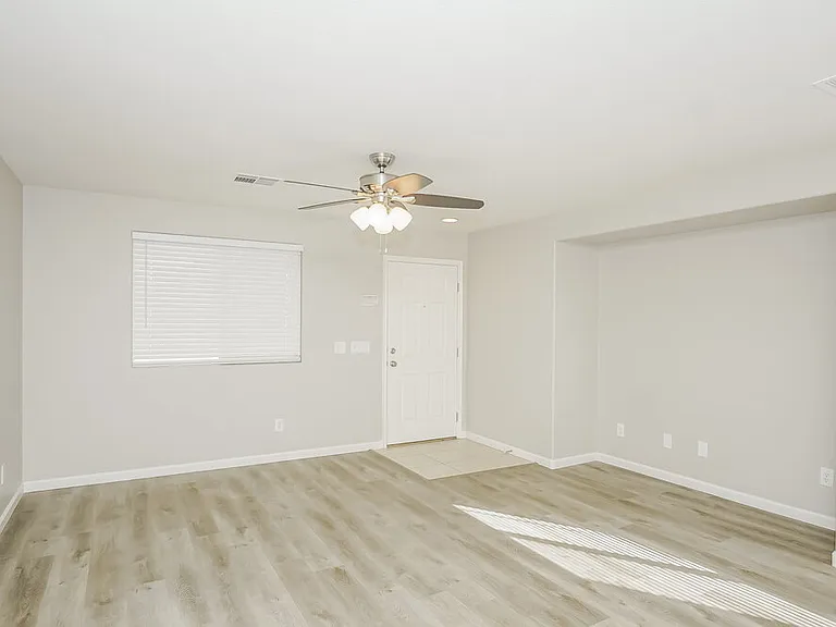 987 Monte De Oro Ave — Photo 5