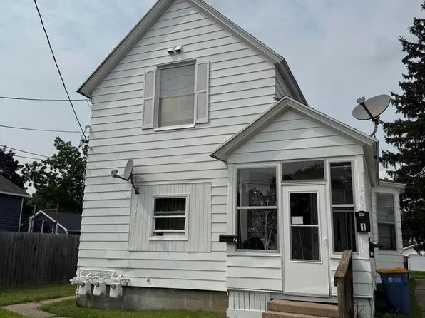 859 Butterworth St SW, Grand Rapids, MI 49504