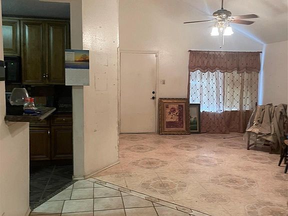 5th image of 3018 Brookston St
