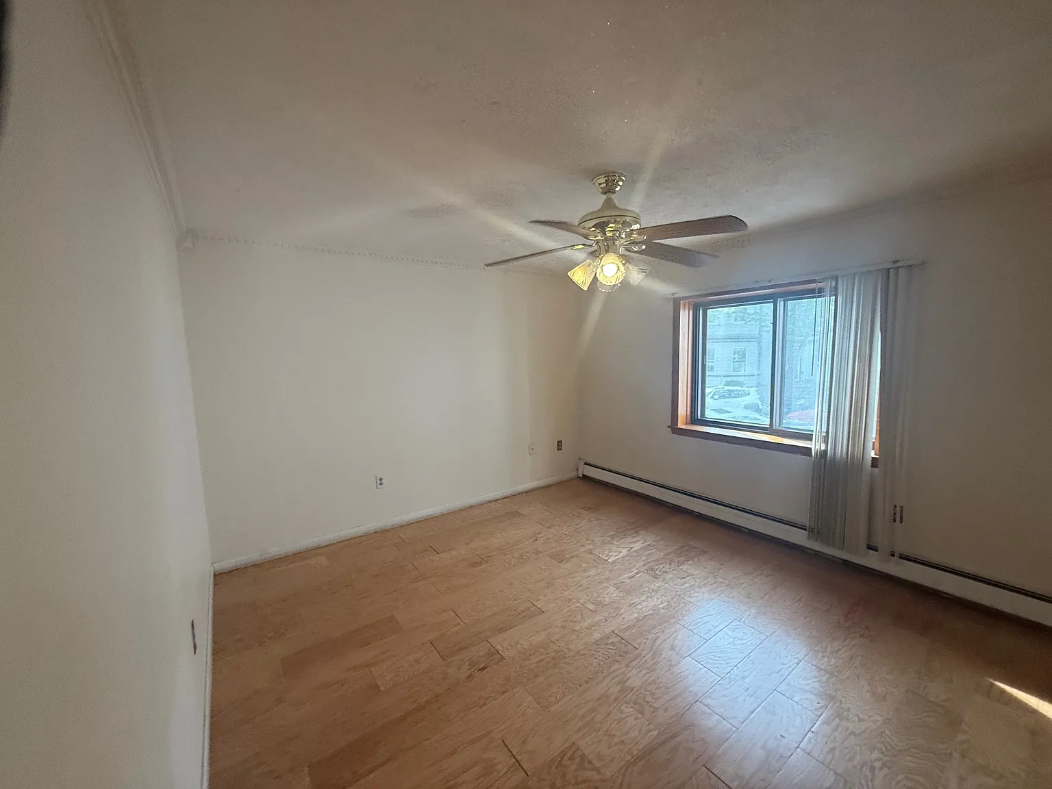 2 bed, 840 sqft, $2,800 — Photo 4