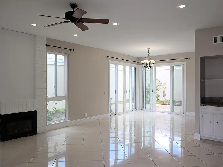 21 Woodland Dr — Photo 2