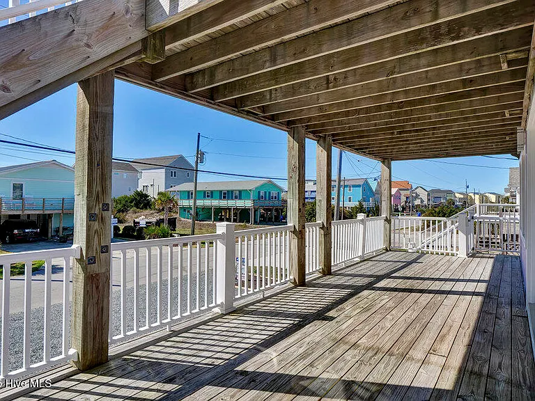 1207 N Topsail Dr — Photo 48