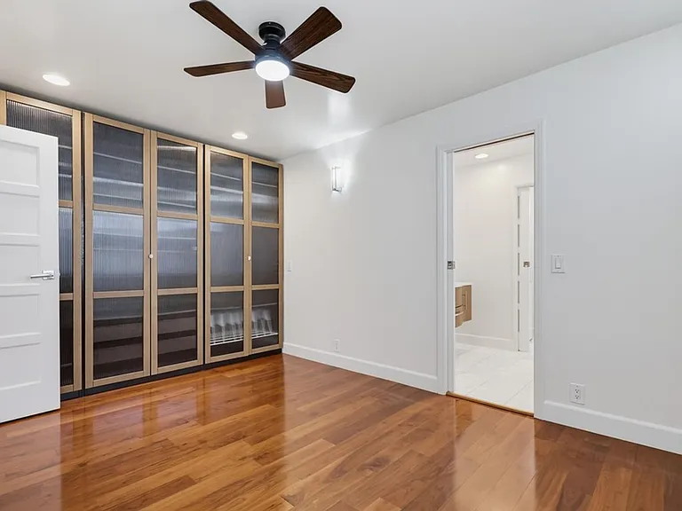 1470 Rosecrans Street — Photo 12