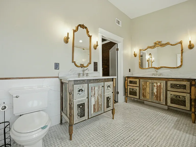 185 W Moreno St — Photo 17