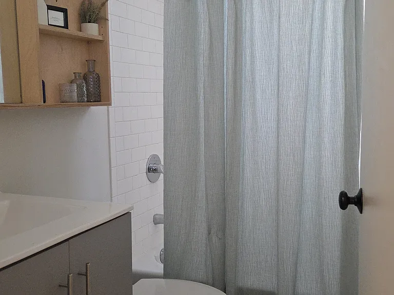 1135 N Damen Ave #R — Photo 6