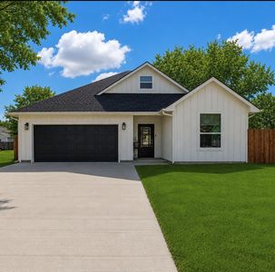 1314 E Pecan St, Gainesville, TX, 76240