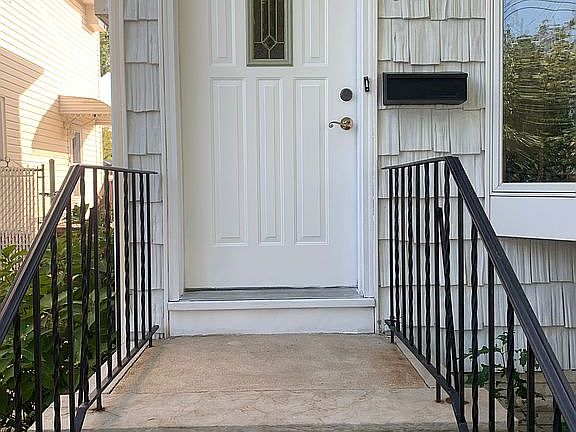 2nd image of 154 Stobe Ave