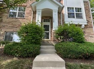 108 Prairie Ct #108, Morton Grove, IL 60053