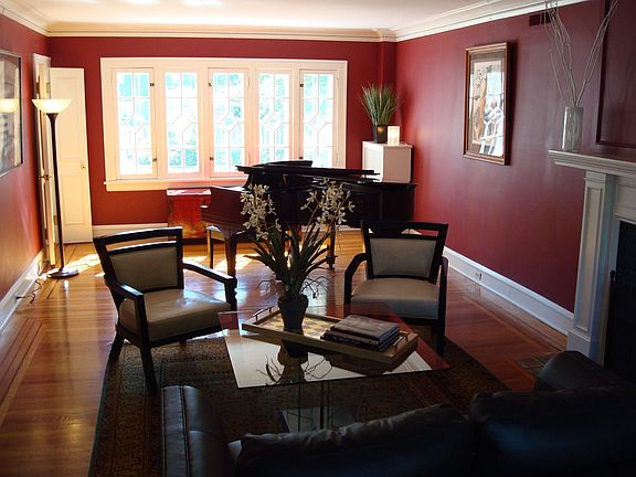 14' X 28' living room