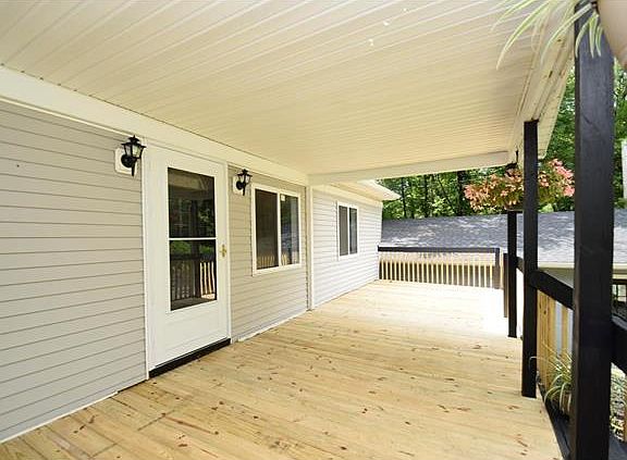 3rd image of 3315 Woodland Dr