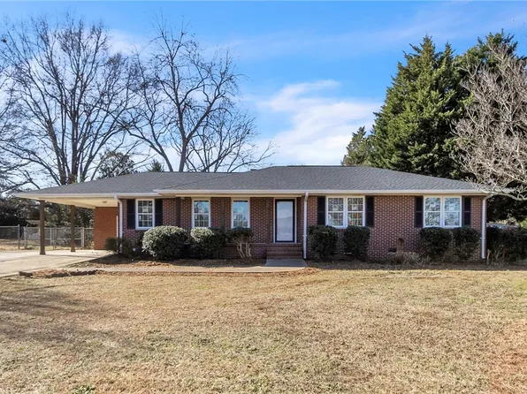 311 Lyonswood Dr, Anderson, SC 29624