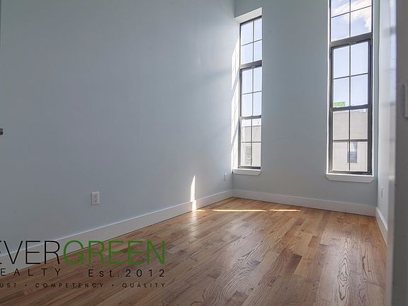 5th image of 219 Troutman St #1E
