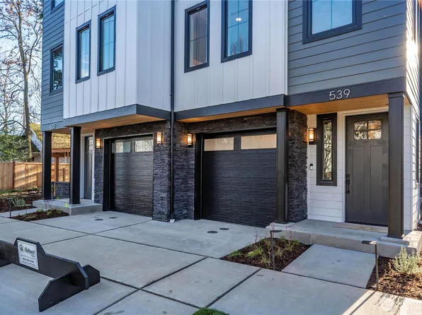 537 NW Juniper Street, Issaquah, WA 98027