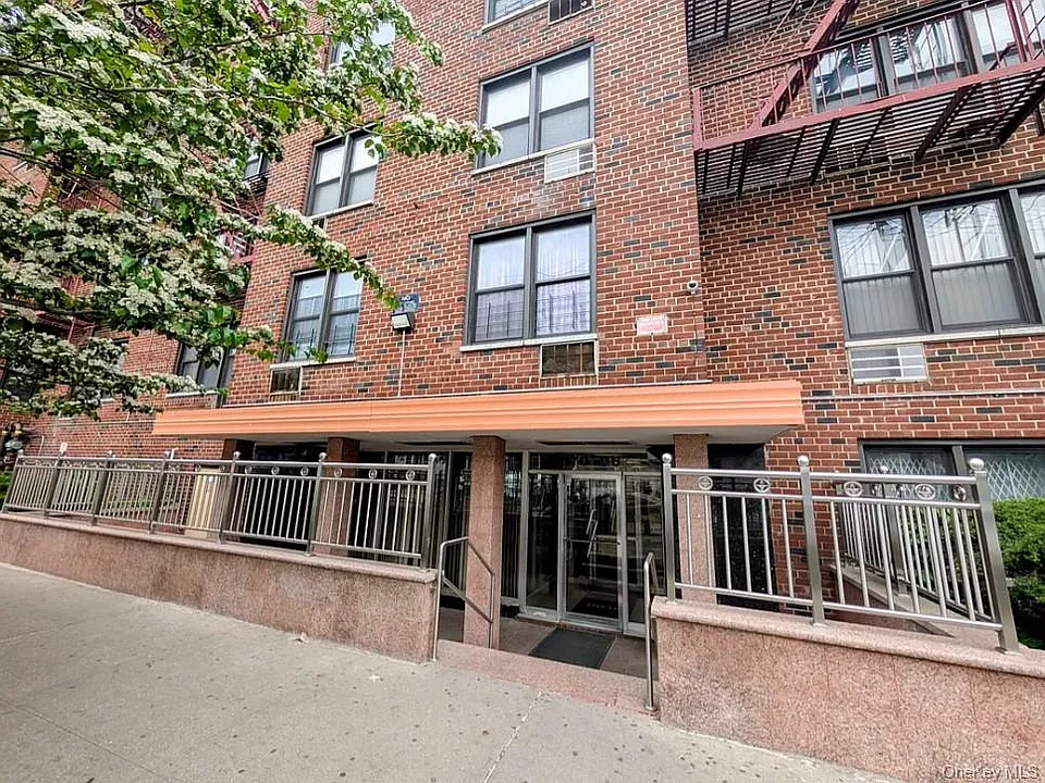 170-06 88th Ave #2D