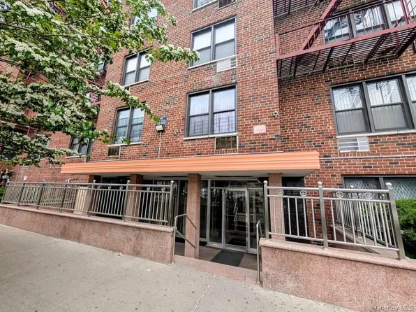 17006 88th Ave APT 2D, Jamaica, NY 11432