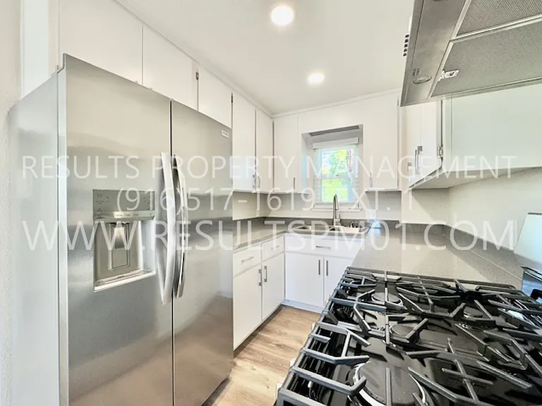 105 Parry St — Photo 2
