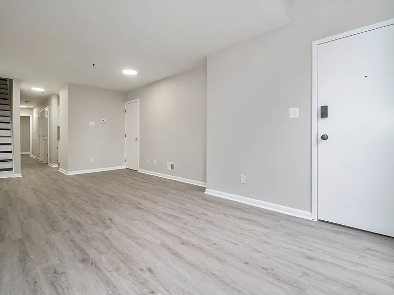 610 N Arlington Ave #A — Photo 16