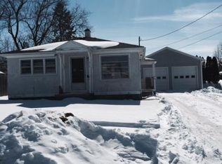 916 Mulberry St, Adrian, MI 49221