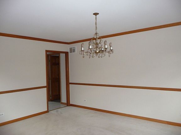 5th image of 2700 Haddassah Dr
