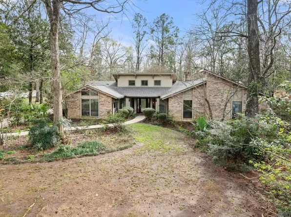 5113 Woodlake Dr, Baton Rouge, LA 70817