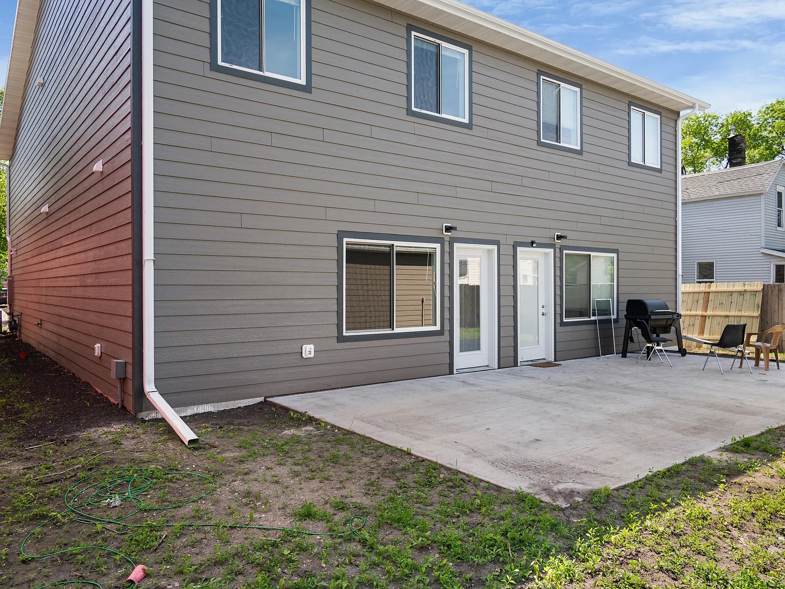 3 bed, 2.5 bath, $2,100 — Photo 4