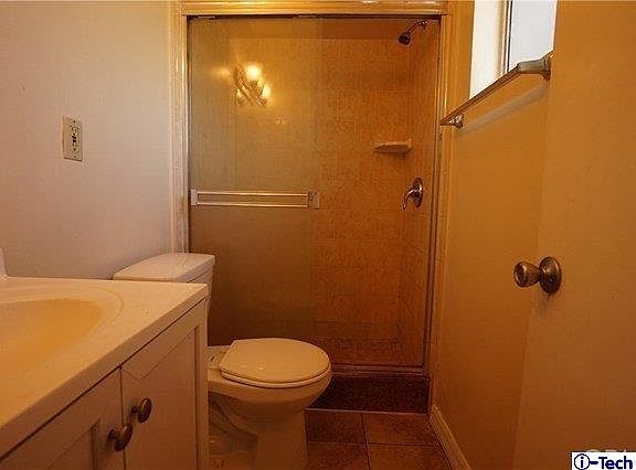 3rd image of 2025 Las Vegas Ave APT 10