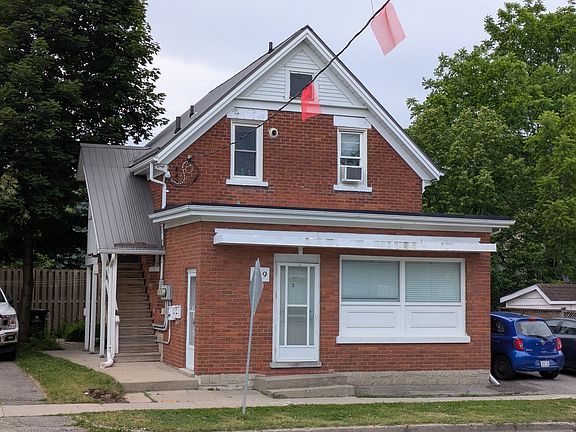 2nd image of 109 Moore Ave S