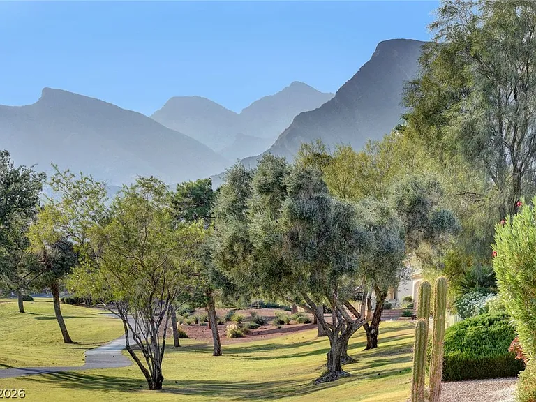 2913 Vista Butte Dr — Photo 37