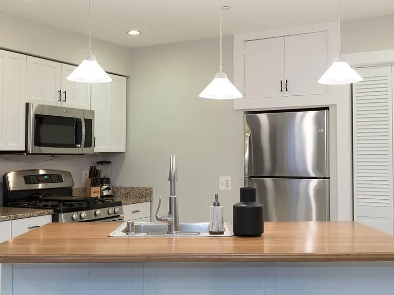 1704 Q St NW #B — Photo 3