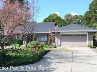 25 Stone Ct, Danville, CA 94526