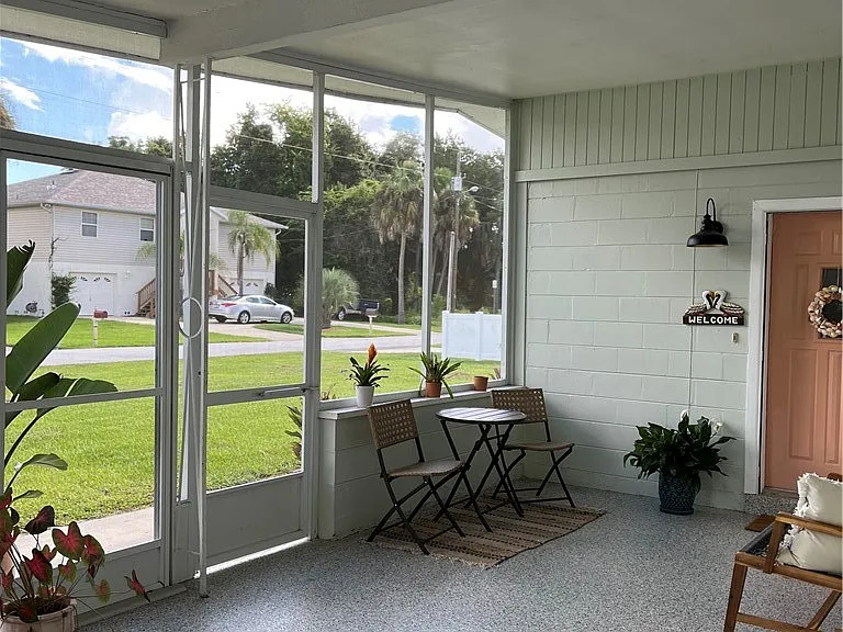 1920 NW 18th St — Photo 18