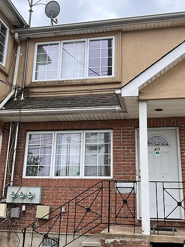 40 Garibaldi Ave #1 Photo 1