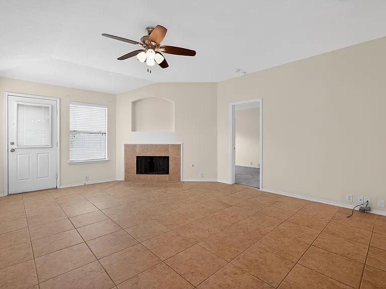 20114 Larkspur Lndg — Photo 9