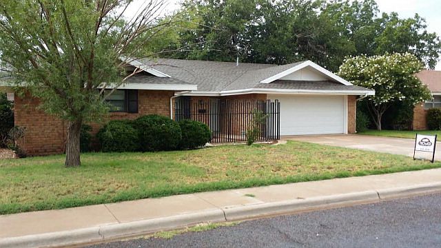 1st image of 3911 Dumont Dr