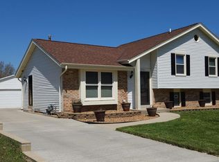 9340 W Arch AVENUE, Milwaukee, WI 53224