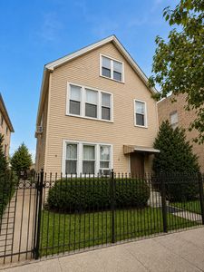 2720 N Monitor Ave, Chicago, IL, 60639