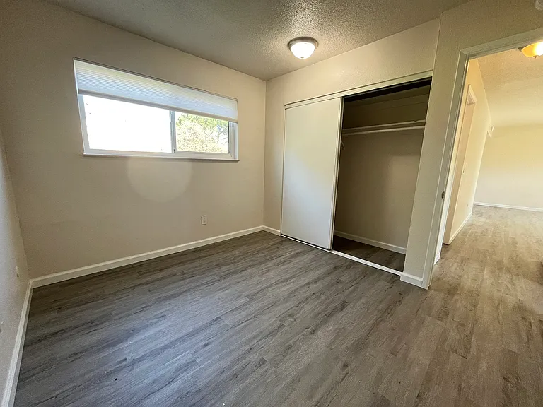 462 Hendley St #5 — Photo 9