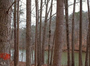 199 Riverbend Rd, Fair Play, SC 29643